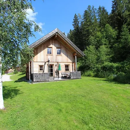 Huttendorf Dachsteinblick - Ski In Ski Out Chalet *
