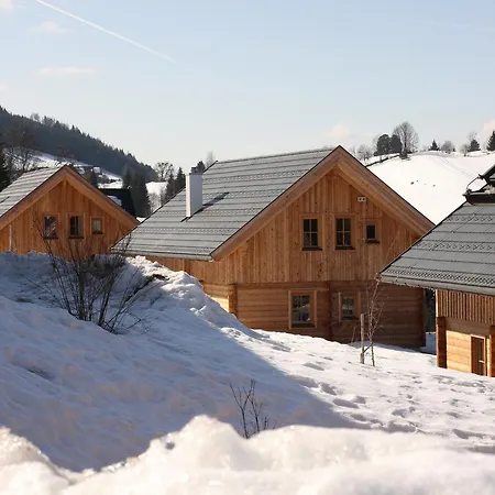 Huttendorf Dachsteinblick - Ski In Ski Out Chalet Pruggern