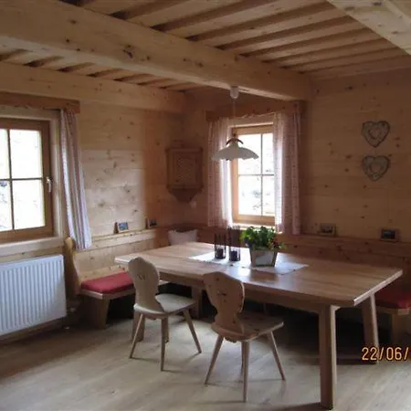 Huttendorf Dachsteinblick - Ski In Ski Out Chalet Pruggern